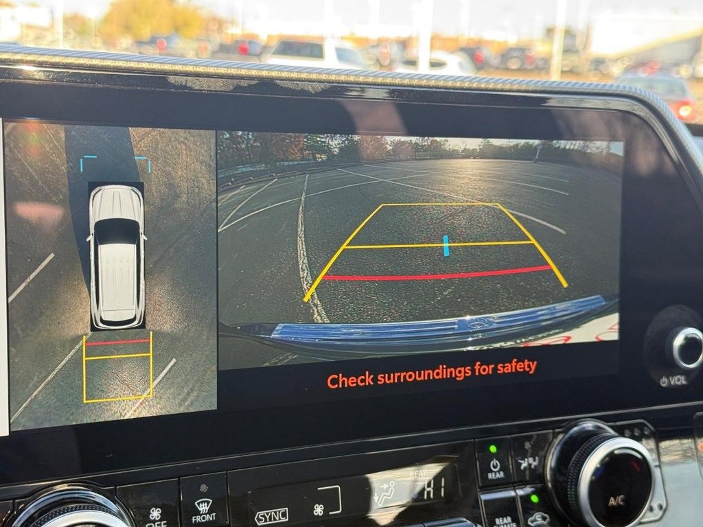 Certified 2025 Toyota Highlander Platinum image 26