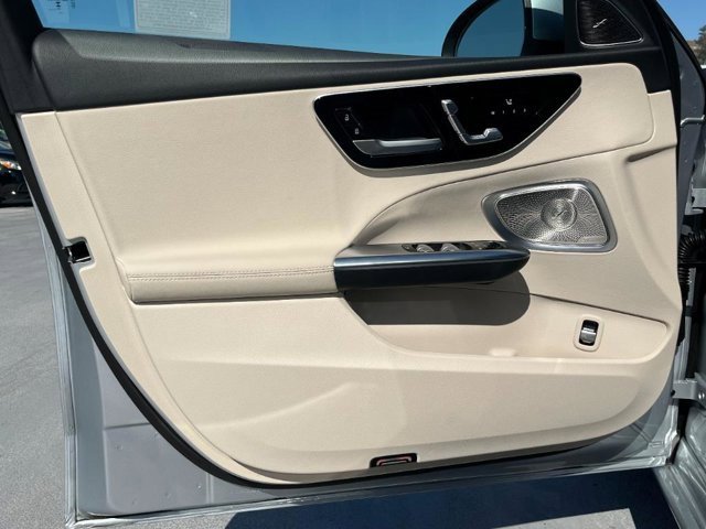 Used 2025 Mercedes-Benz C 300 Sedan image 11