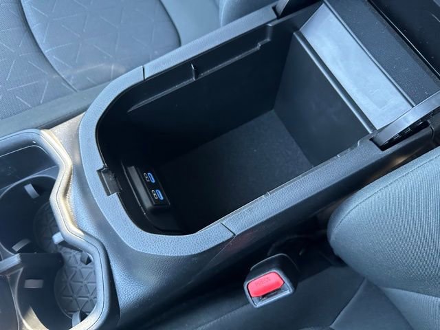 Used 2022 Toyota RAV4 XLE image 21