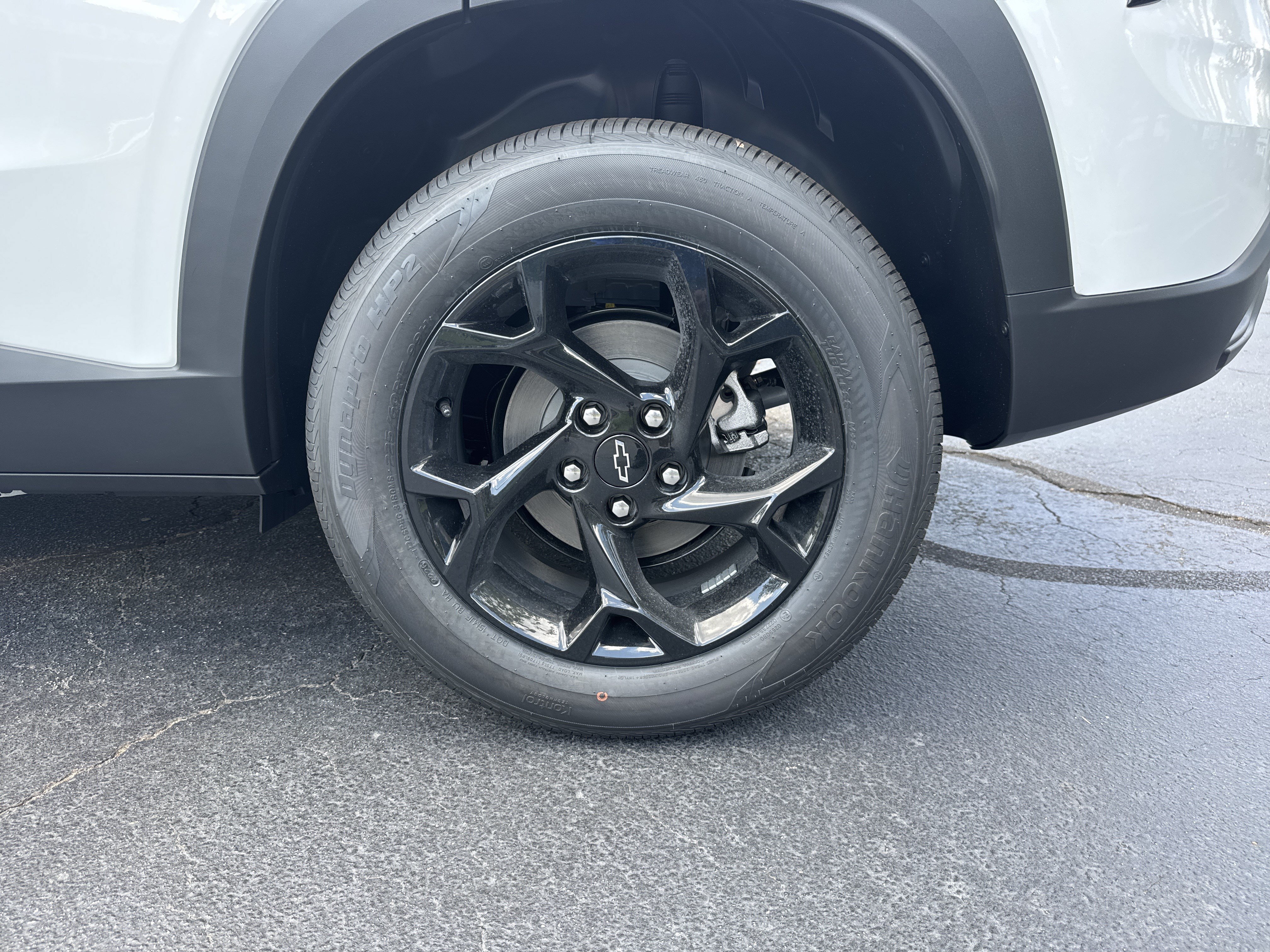 New 2026 Chevrolet Trax LT w/ Driver Confidence Package FWD image 19