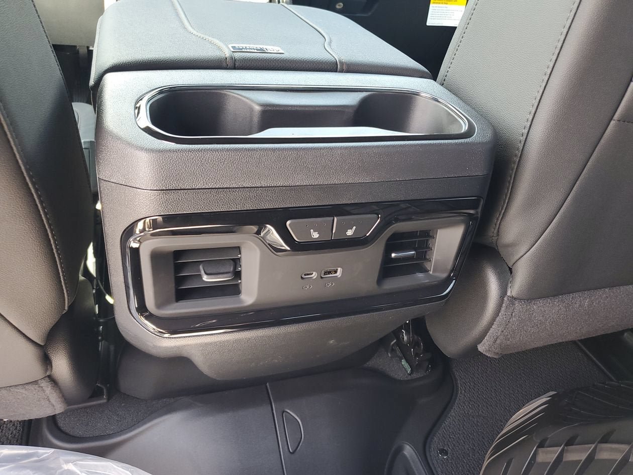 New 2026 GMC Sierra 1500 AT4 w/ AT4 Premium Package AWD/4WD image 17