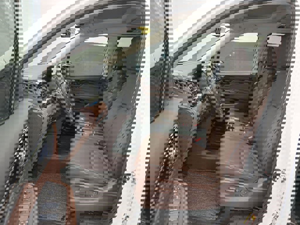 Used 2026 Honda Odyssey Touring image 11