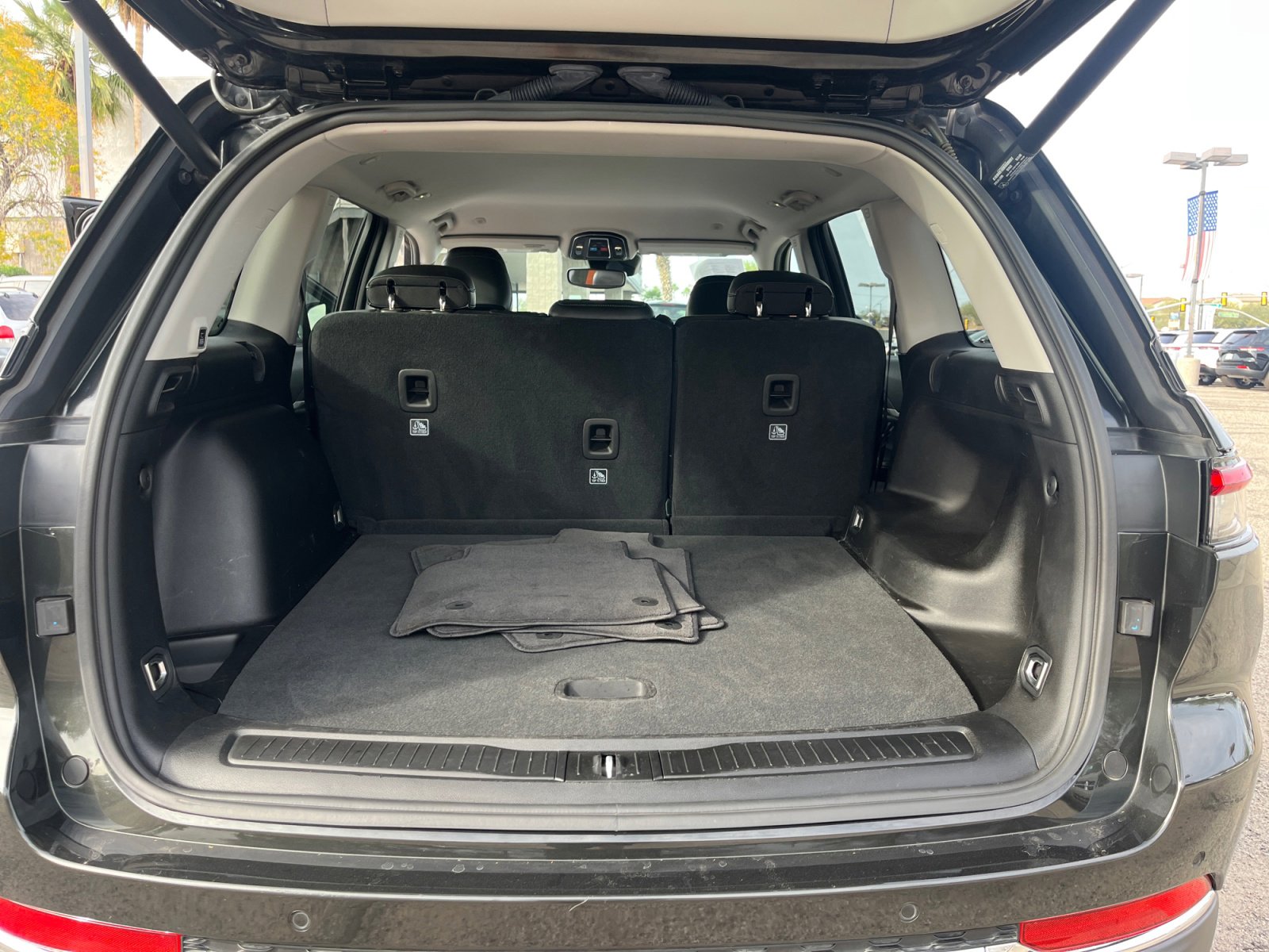 Certified 2024 Jeep Grand Cherokee Limited image 34