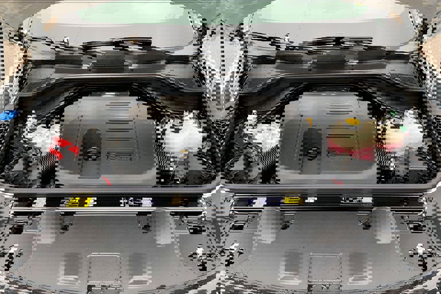 New 2026 Land Rover Range Rover SE image 16