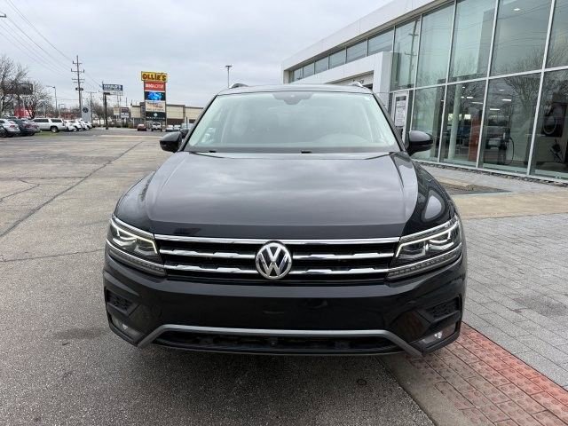Used 2018 Volkswagen Tiguan SEL Premium w/ 3rd Row Seat Package image 2