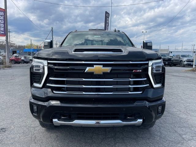 New 2026 Chevrolet Silverado 3500 LTZ w/ Z71 Chrome Sport Edition image 17