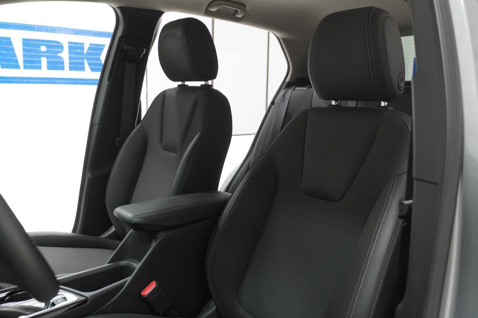 Used 2025 Buick Encore GX Preferred FWD image 6
