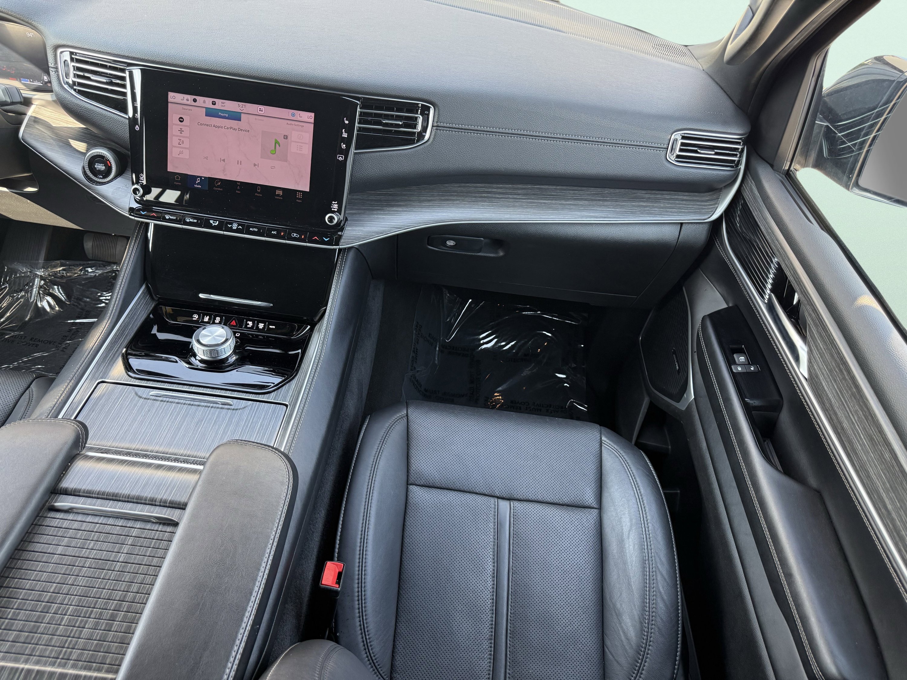 Used 2024 Jeep Wagoneer Series II w/ Flexible Seating Group image 69