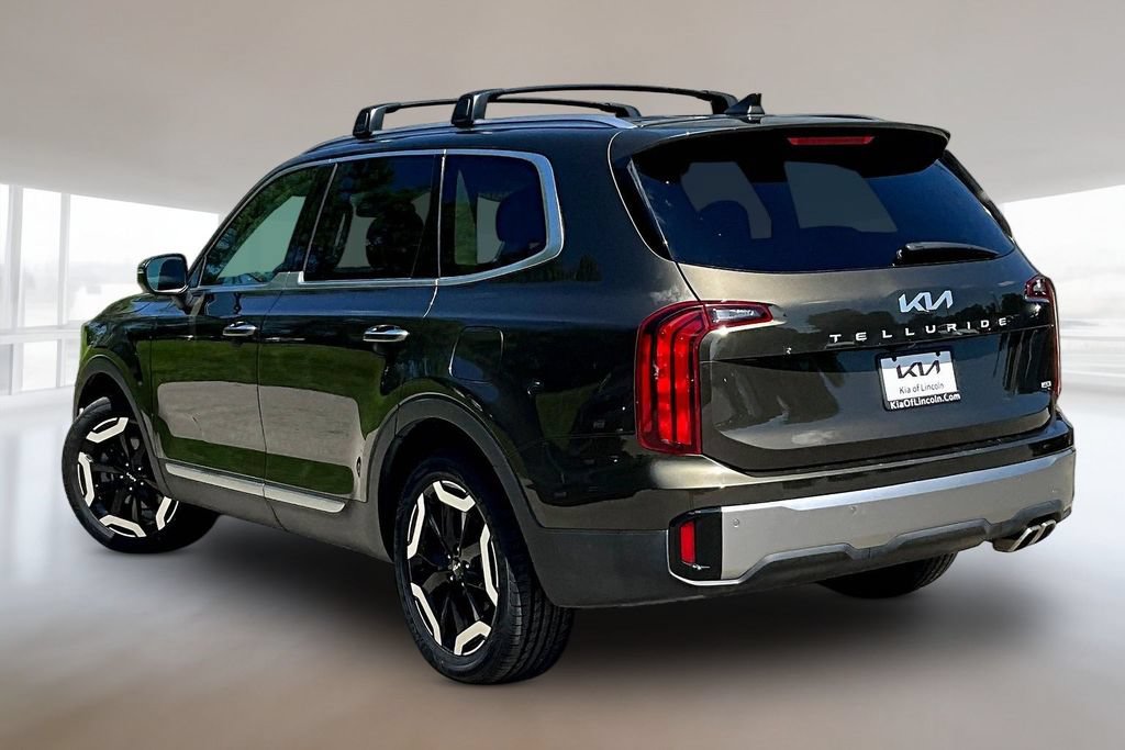 Certified 2025 Kia Telluride S AWD/4WD image 4