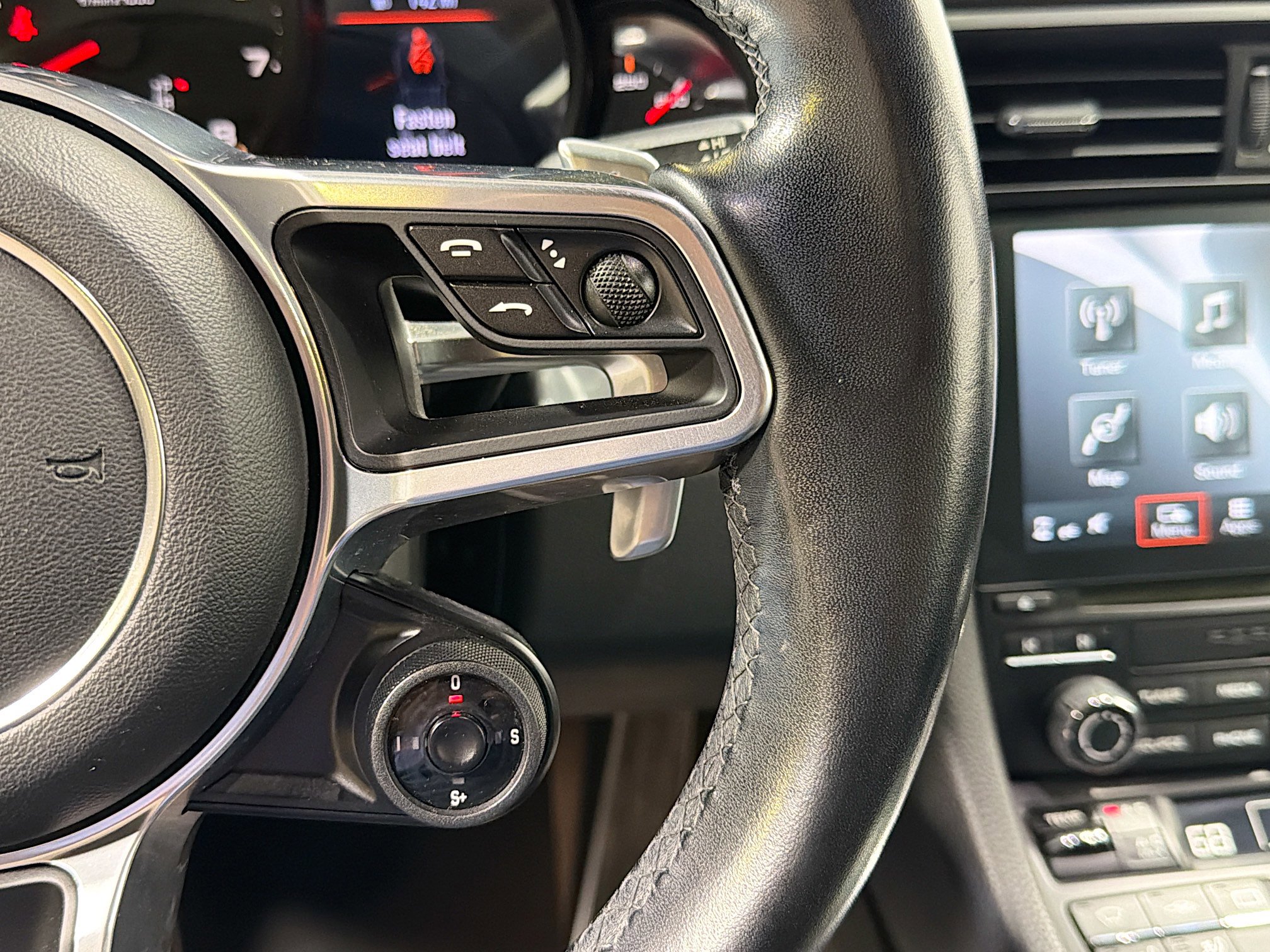 Certified 2017 Porsche 911 Carrera image 35