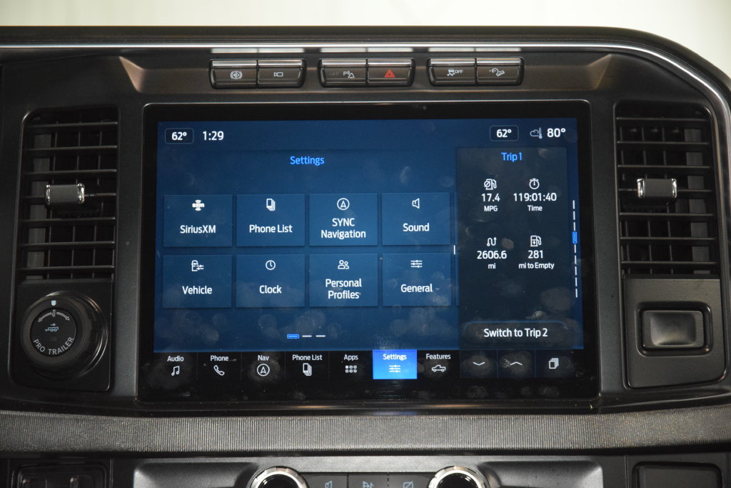 Used 2024 Ford F350 Platinum w/ FX4 Off-Road Package AWD/4WD image 30