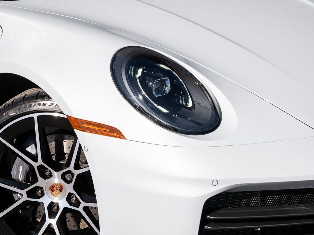 Certified 2025 Porsche 911 Carrera w/ Premium Package image 31