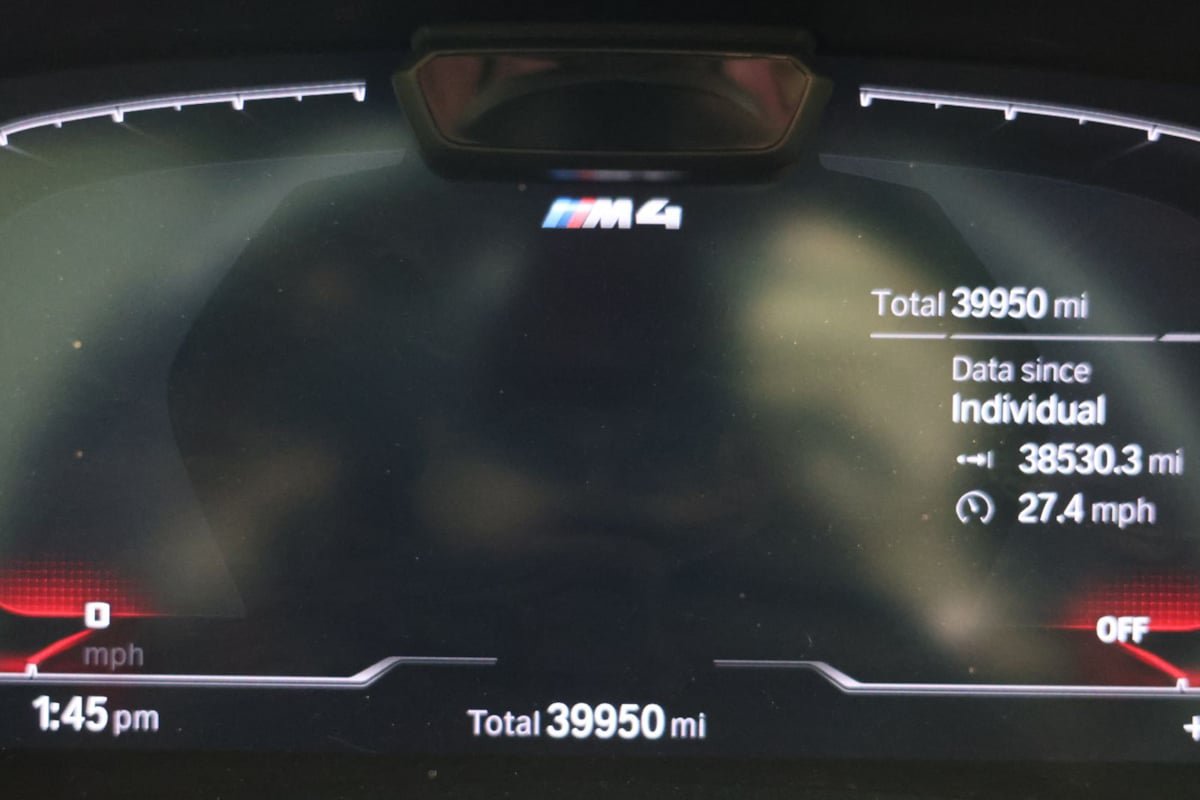 Used 2021 BMW M4 Competition w/ Executive Package RWD image 12