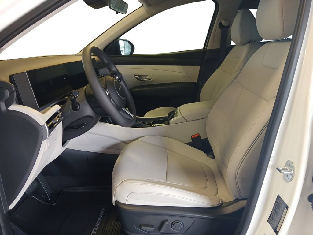 New 2026 Hyundai Tucson SEL Plus FWD image 9