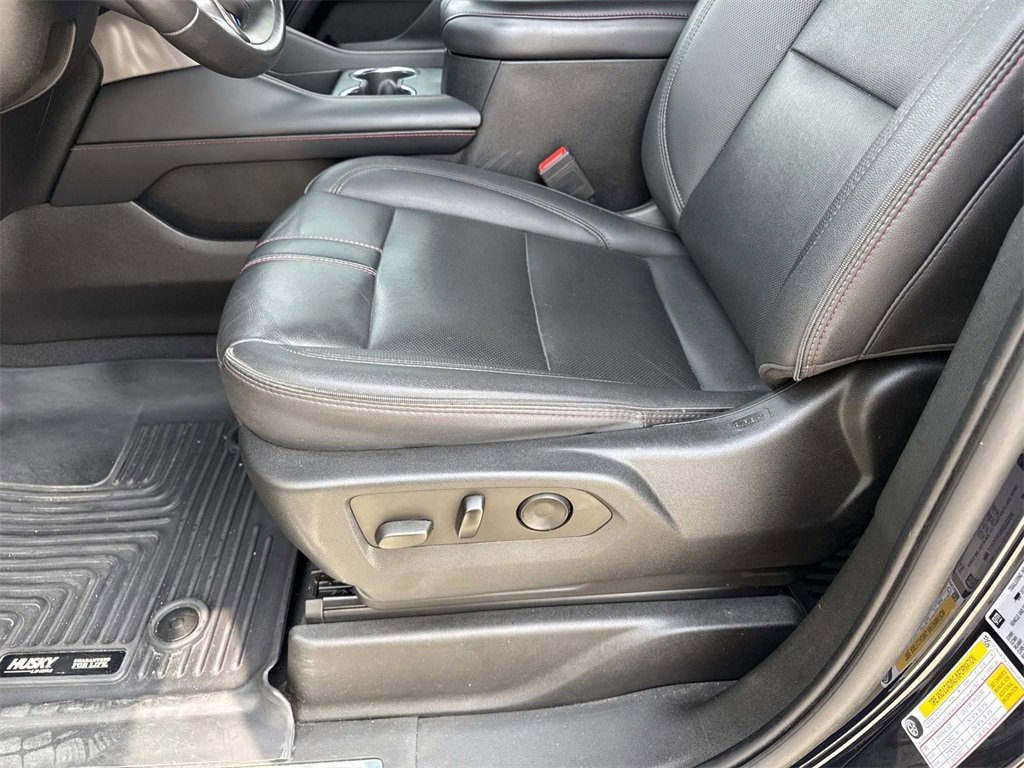 Used 2022 Chevrolet Tahoe RST image 11