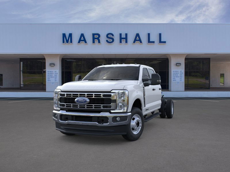 New 2026 Ford F350 XL image 2