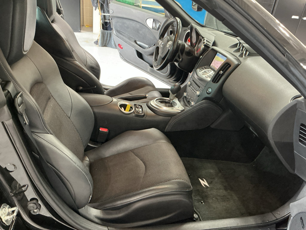 Used 2012 Nissan 370Z Touring w/ Sport Pkg RWD image 13