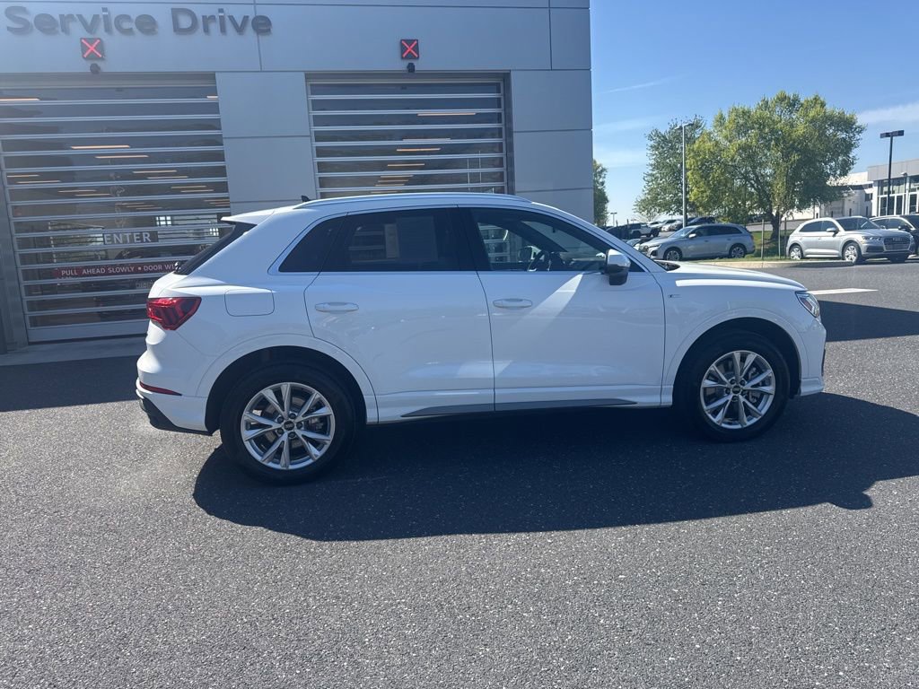 Used 2025 Audi Q3 2.0T Premium w/ Convenience Package AWD/4WD image 33