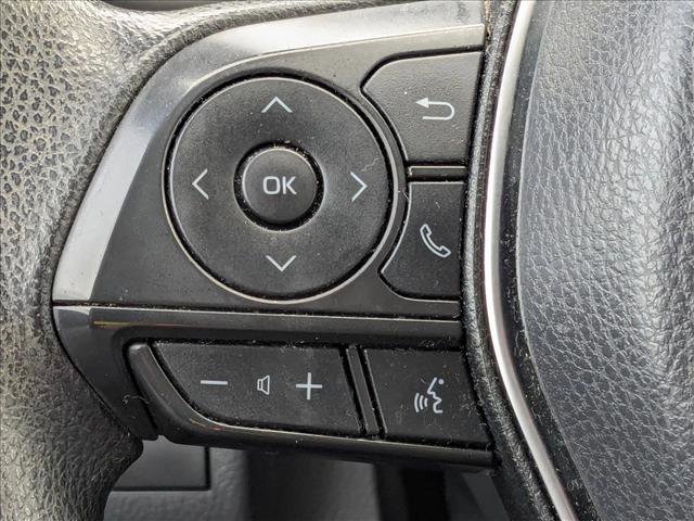 Used 2018 Toyota Camry LE image 11