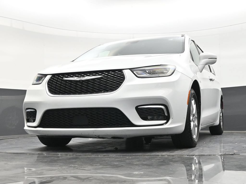 Used 2022 Chrysler Pacifica Touring-L FWD image 27
