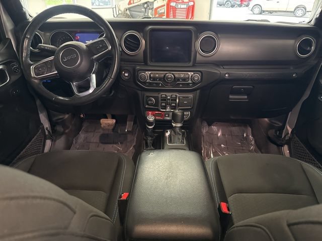 Used 2023 Jeep Wrangler Unlimited Rubicon 4xe w/ Cold Weather Group AWD/4WD image 2