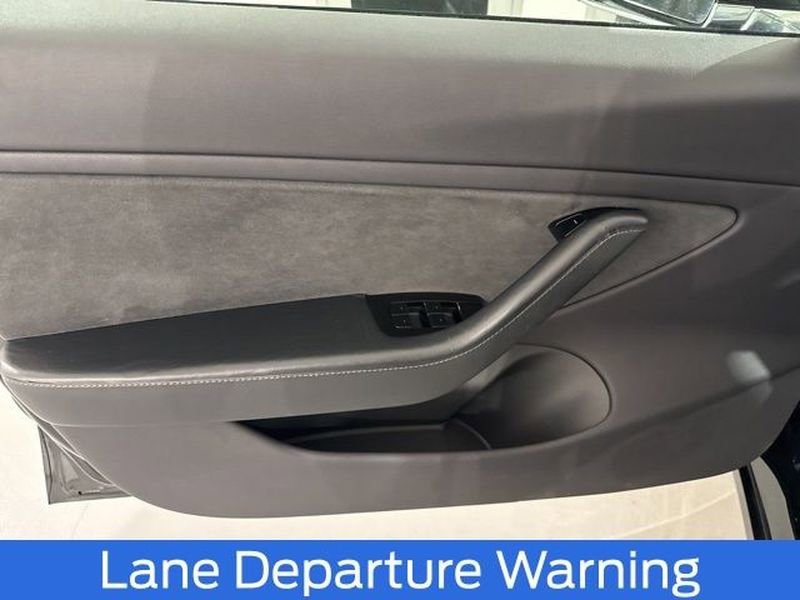 Used 2019 Tesla Model 3 Long Range image 18