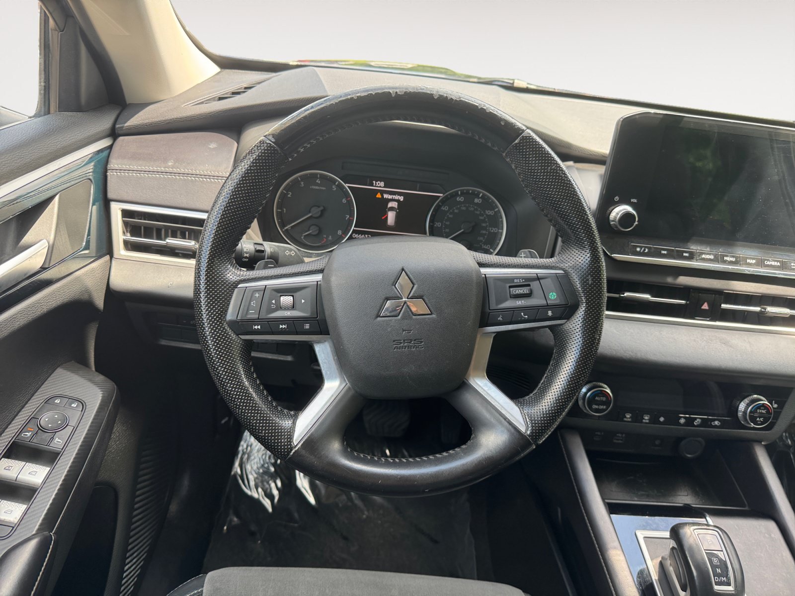 Used 2022 Mitsubishi Outlander SE FWD image 12