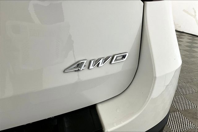 Used 2023 Ford Explorer ST-Line image 14