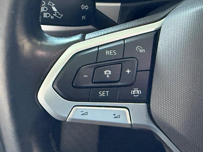 Used 2021 Volkswagen Atlas SEL image 16