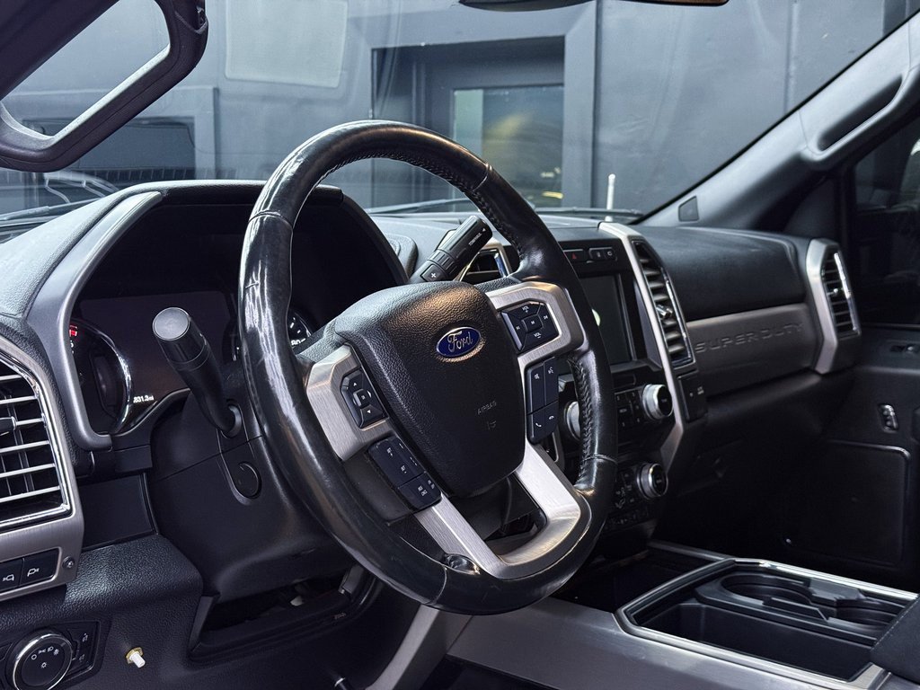 Used 2017 Ford F350 Platinum w/ Platinum Ultimate Package image 16