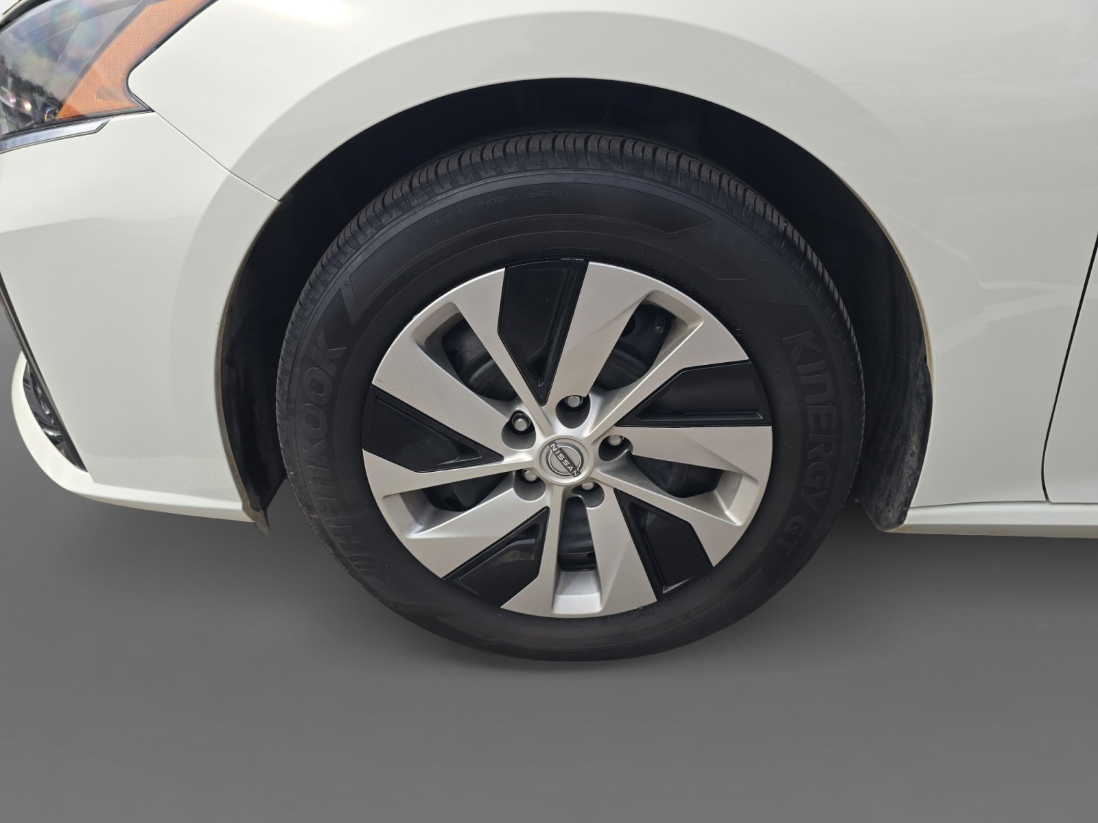 Certified 2025 Nissan Altima 2.5 S image 9