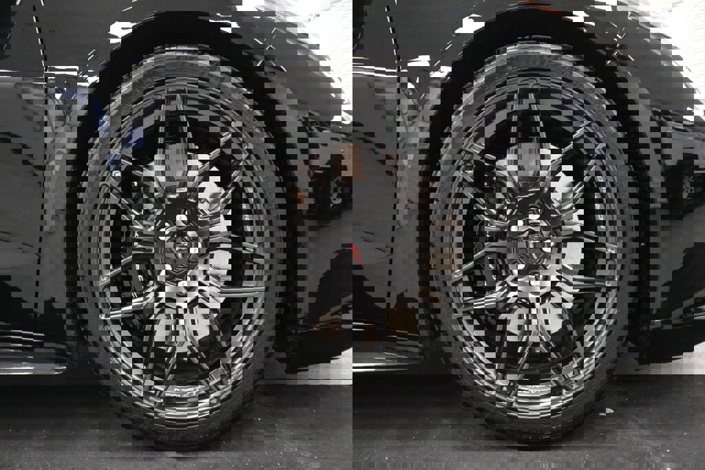 Used 2024 Chevrolet Corvette Z06 image 9