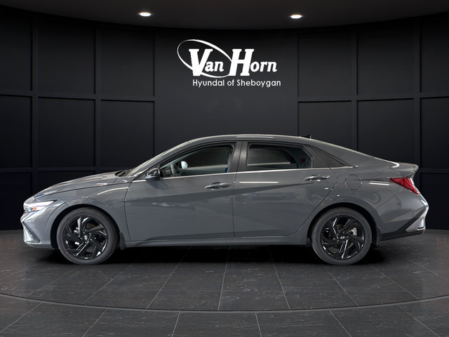 New 2026 Hyundai Elantra SEL Sport Premium FWD image 4