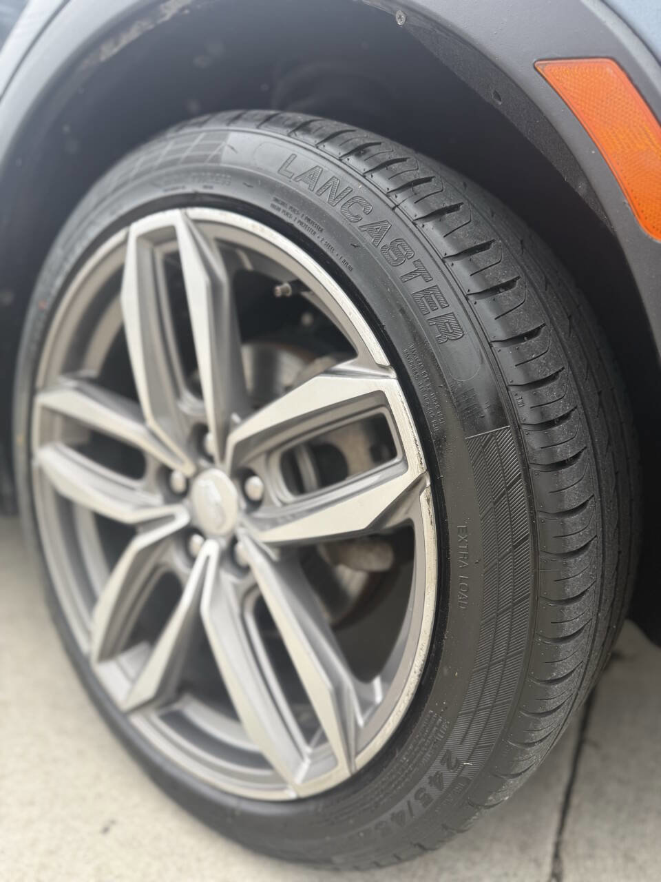 Used 2019 Cadillac XT4 Sport w/ Driver Awareness Package image 9