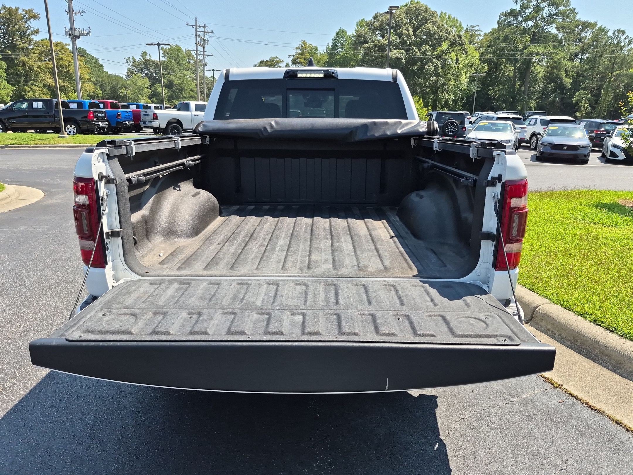 Used 2023 RAM 1500 Limited AWD/4WD image 18