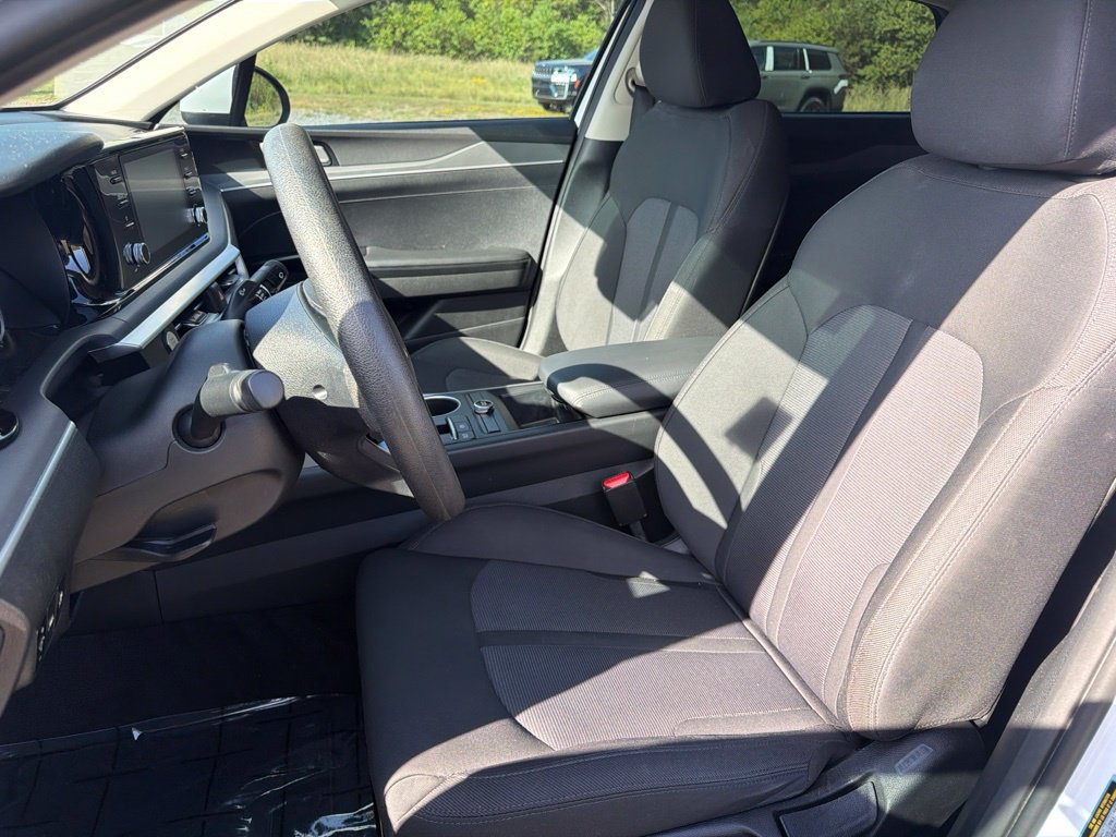 Used 2023 Kia K5 LXS FWD image 12