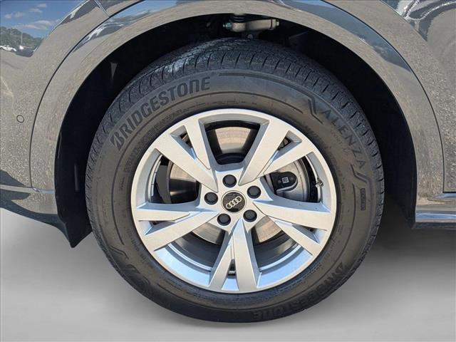 Certified 2025 Audi Q5 Premium w/ Convenience Package AWD/4WD image 23