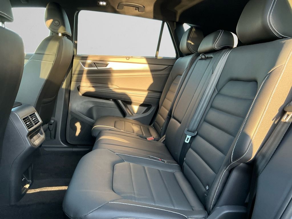 New 2025 Volkswagen Atlas Cross Sport SEL image 13