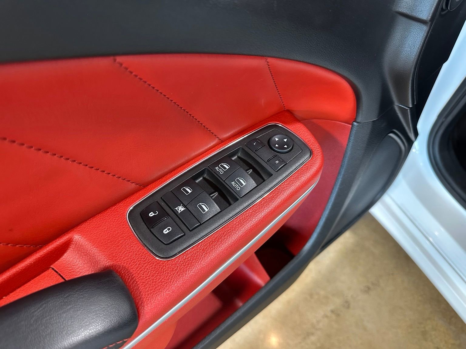Used 2022 Dodge Charger Scat Pack RWD image 14