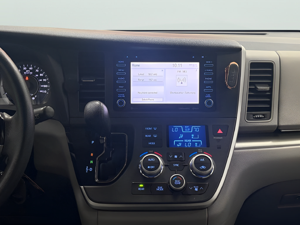 Used 2020 Toyota Sienna LE FWD image 26