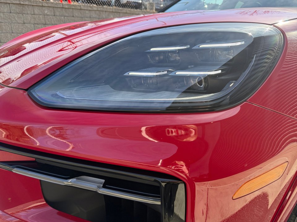 Certified 2025 Porsche Cayenne Coupe image 13