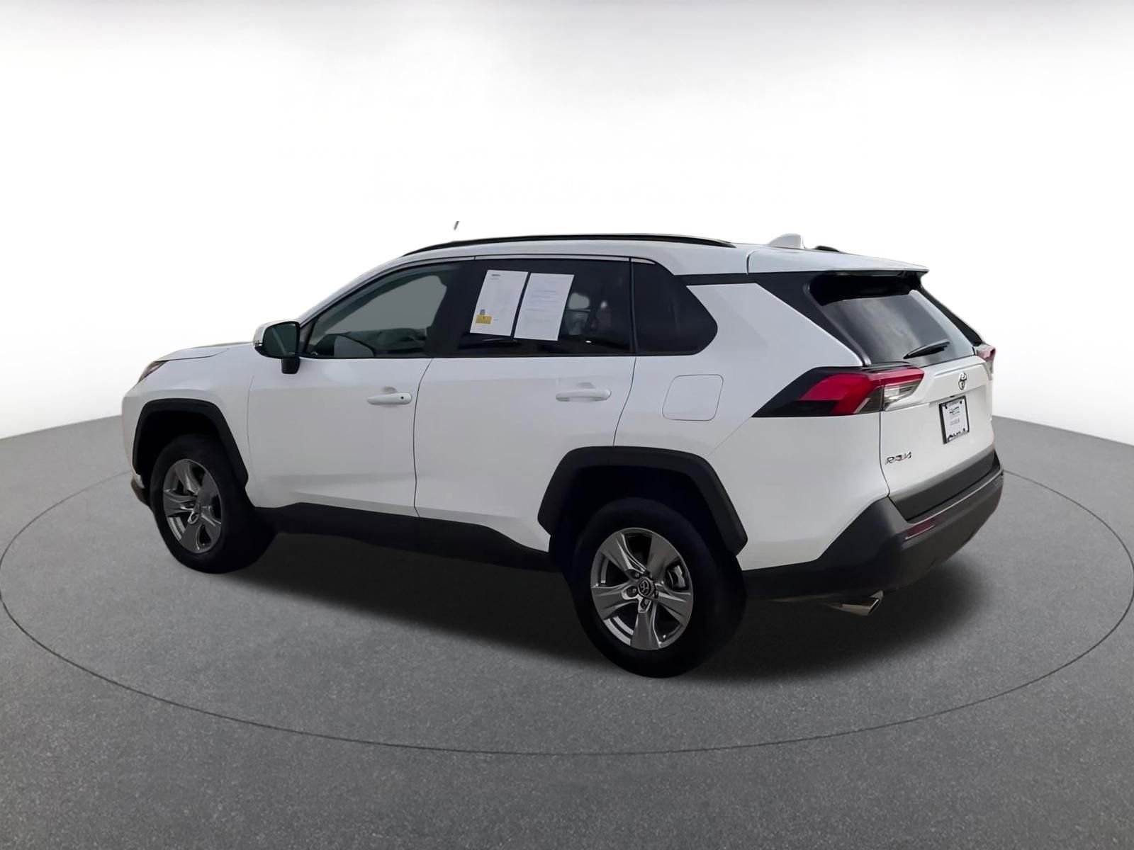 Used 2025 Toyota RAV4 XLE image 10