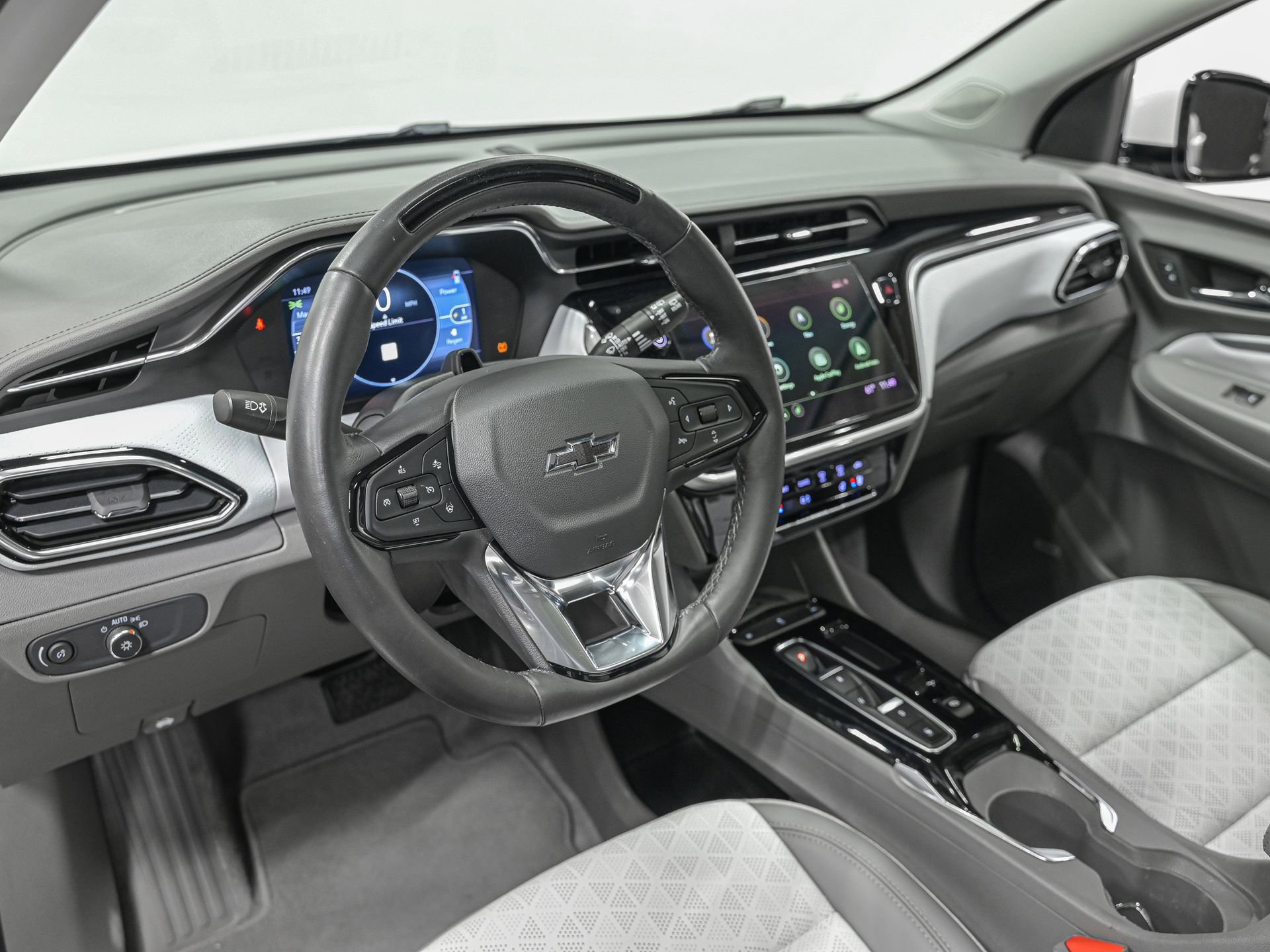 Used 2022 Chevrolet Bolt EUV Premier w/ Sun & Sound Package image 16