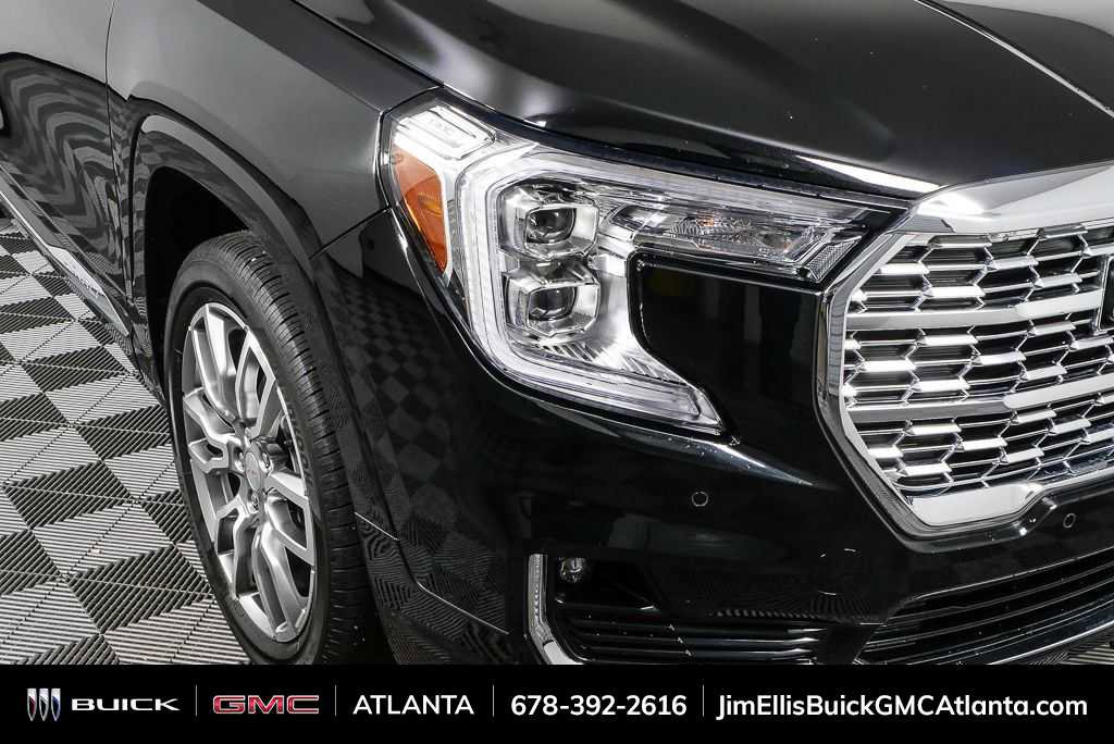 Used 2022 GMC Terrain Denali w/ LPO, Cargo Package image 38