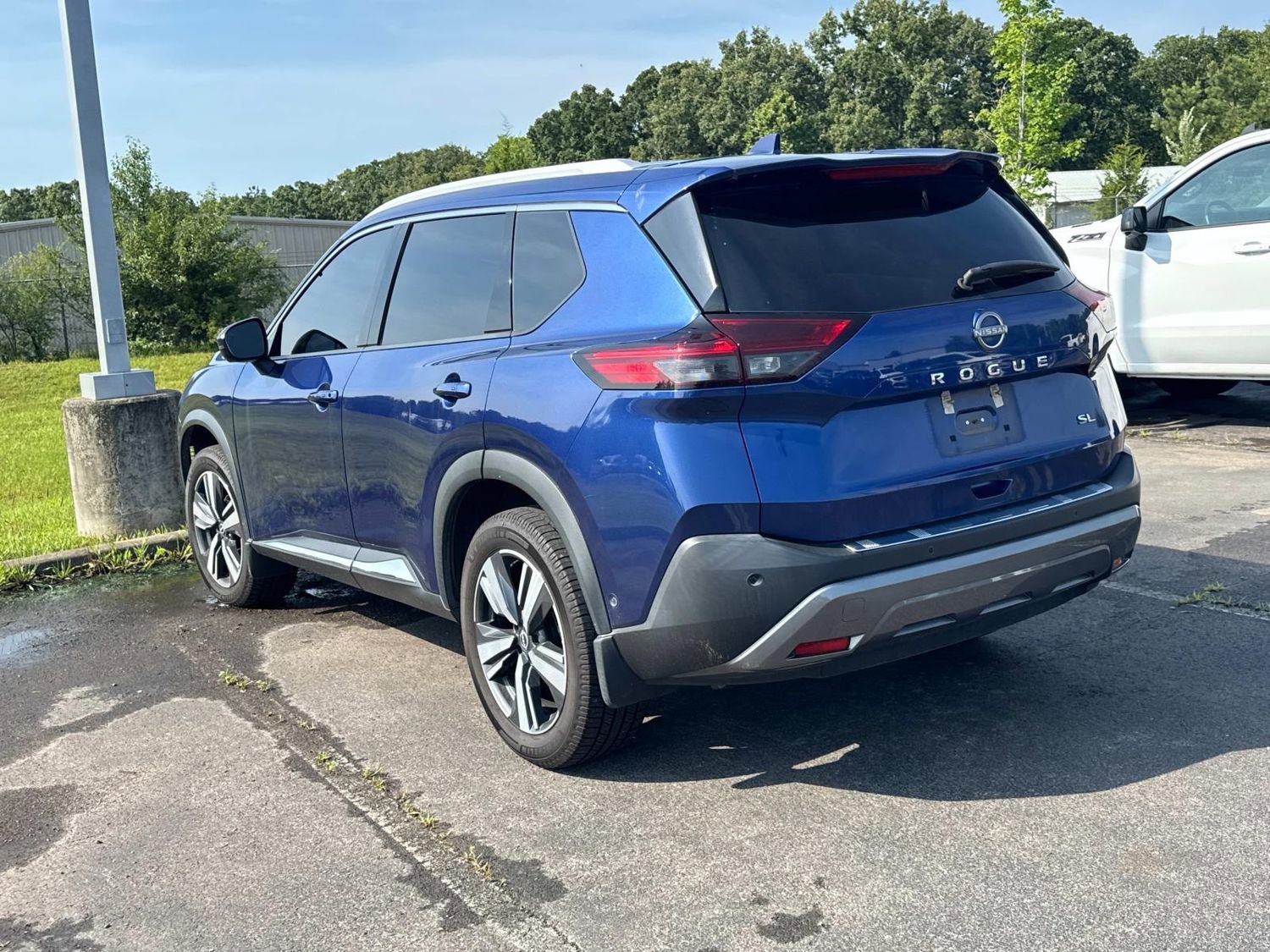 Used 2022 Nissan Rogue SL w/ SL Premium Package FWD image 9