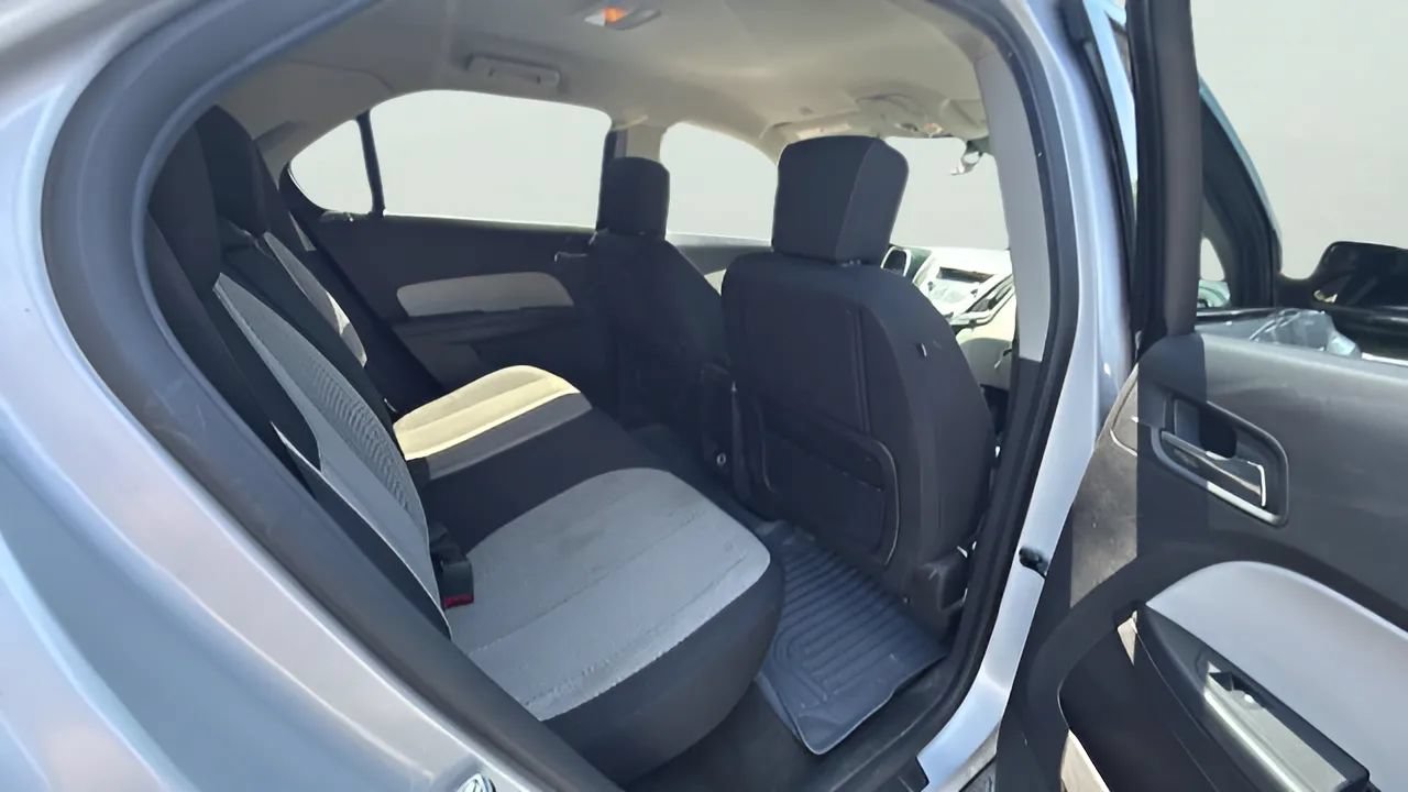 Used 2010 Chevrolet Equinox LT AWD/4WD image 7