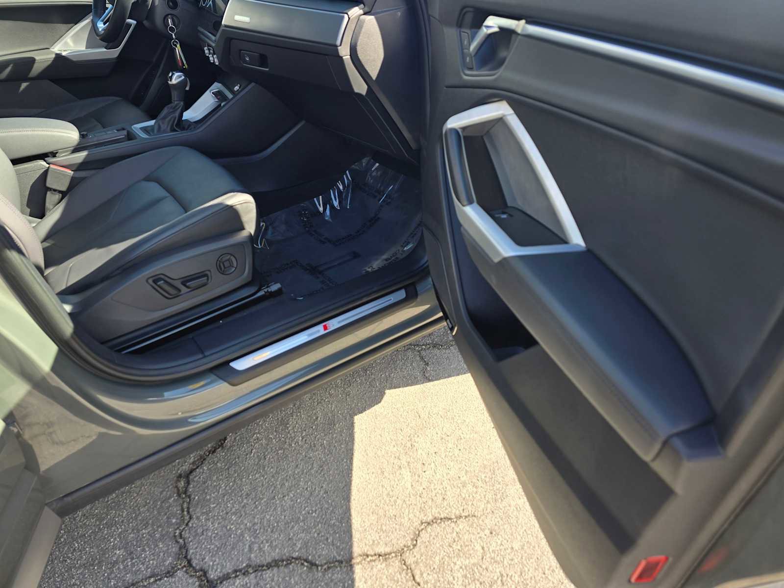 Used 2023 Audi Q3 2.0T Premium Plus w/ Premium Plus Package image 10