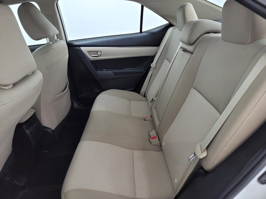 Used 2015 Toyota Corolla LE FWD image 13