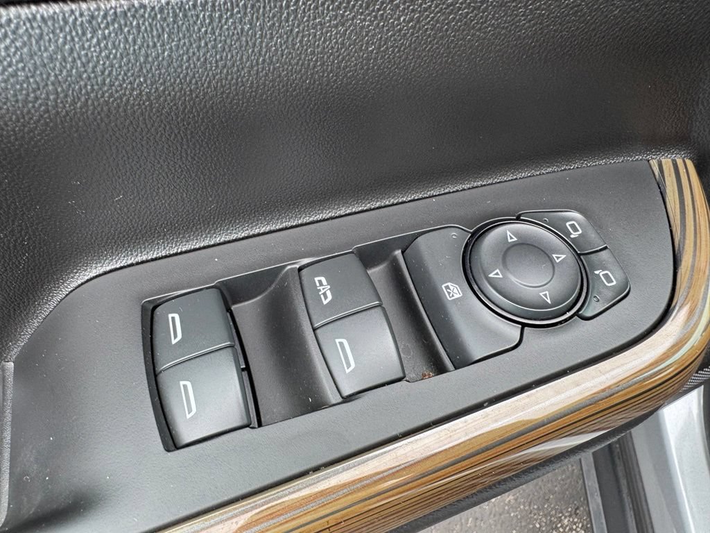 Used 2023 GMC Acadia SLE w/ Driver Convenience Package FWD image 25