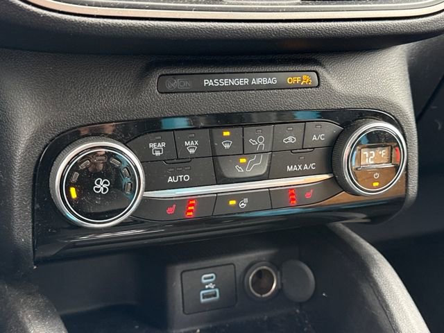 Used 2021 Ford Escape SE w/ Cold Weather Package image 29